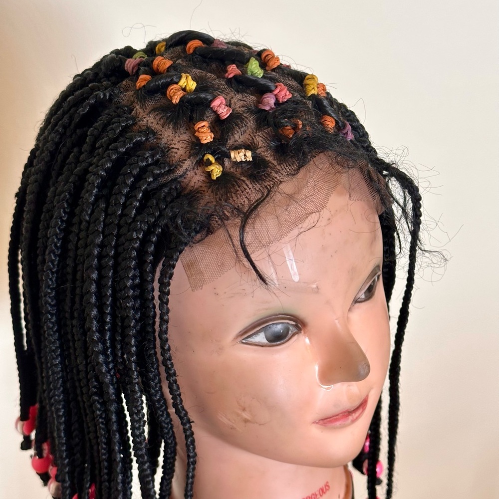 Wig - Picture 3 of 3